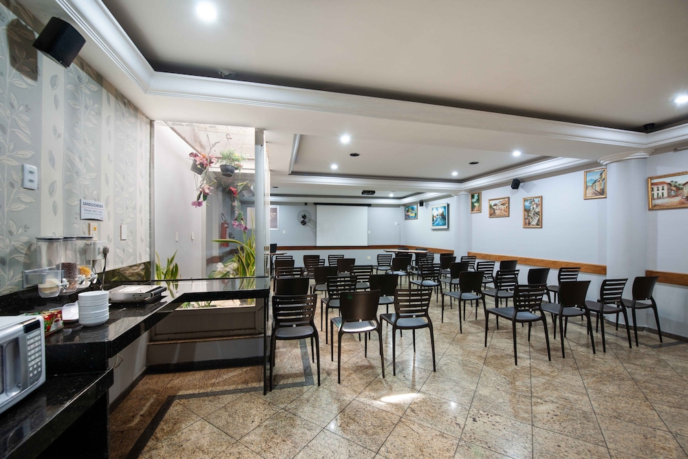 Hotel Pouso Alegre 31/50