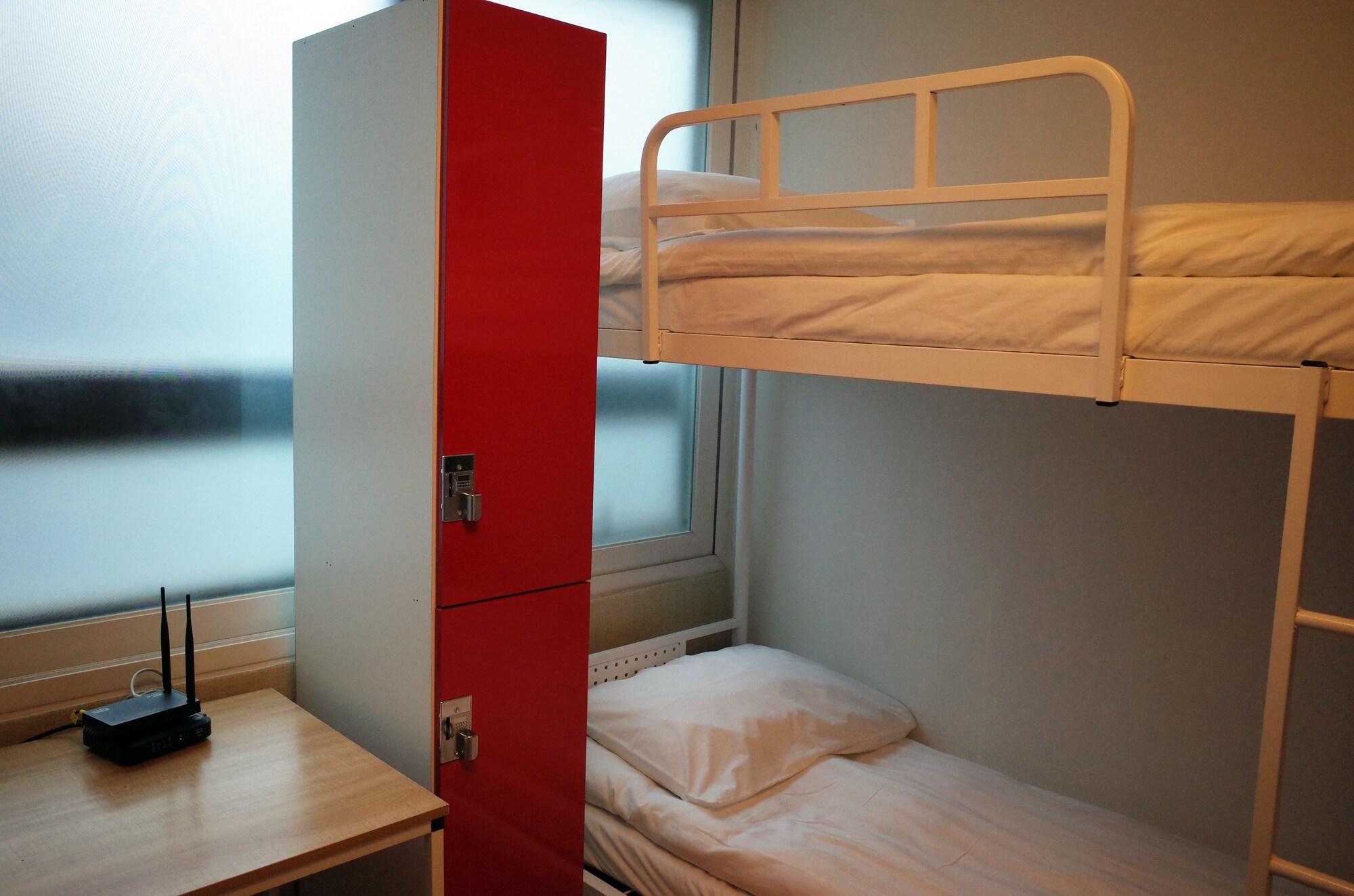 ROOM, QUADRUPLE