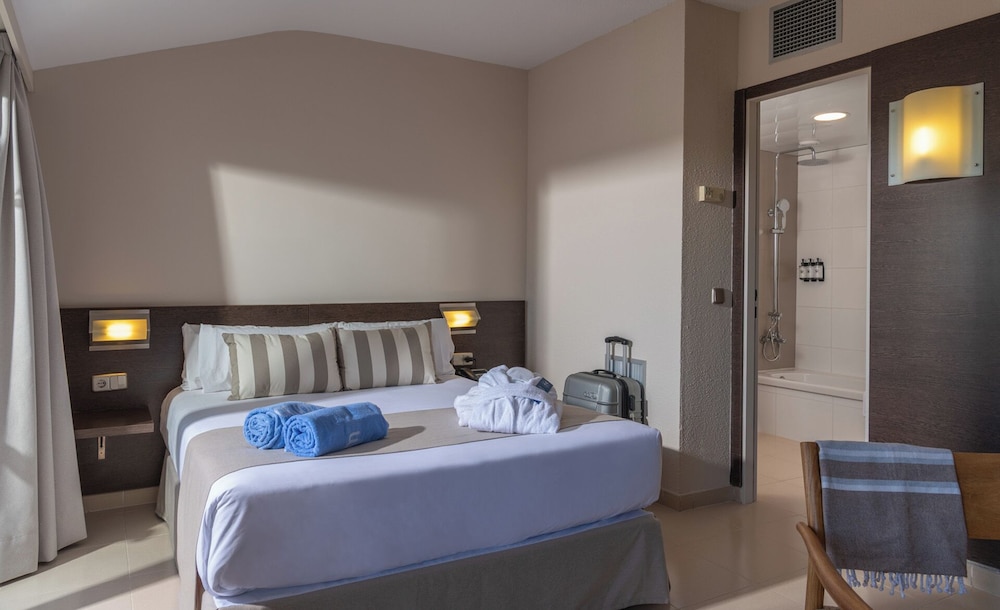 جناح استوديو بريميوم بسرير كوين بإطلالة على المسبح، AQUA Hotel The Breeze - All Inclusive - Adults Only 3/9