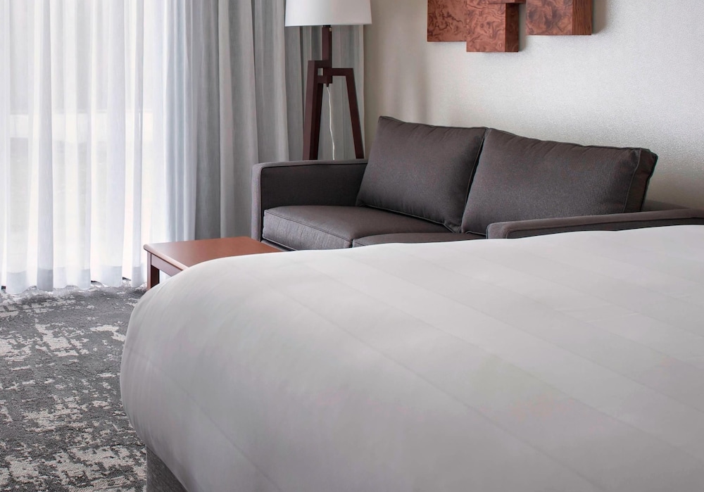 غرفة تقليدية بسريرين كوين، Marriott Park Ridge 3/4
