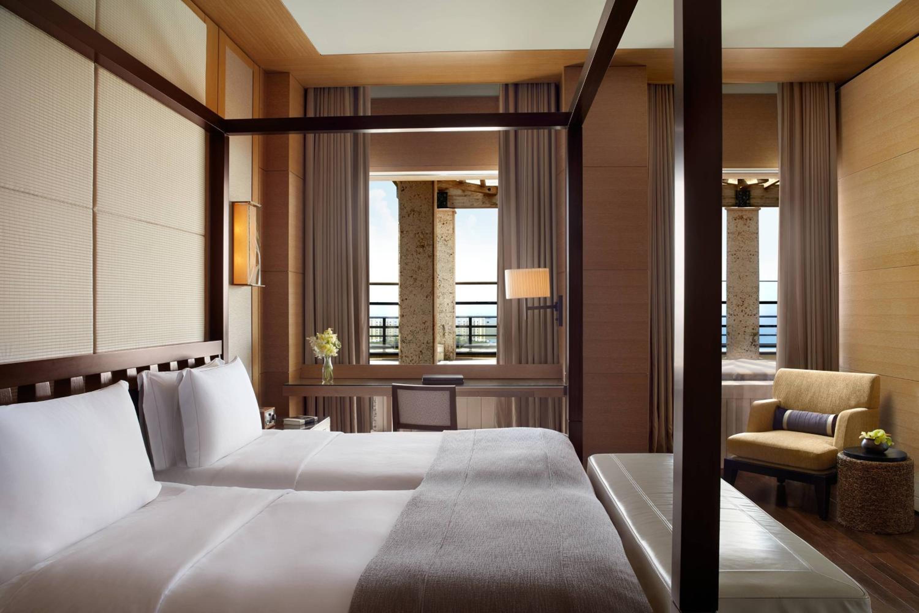 The Ritz, Suite