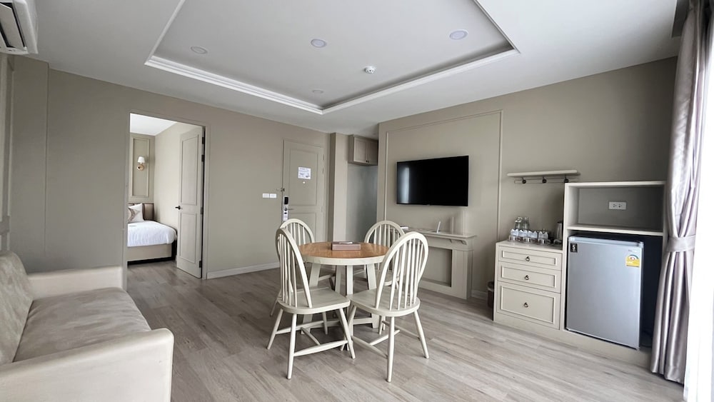 Eurana Boutique Hotel 68/87