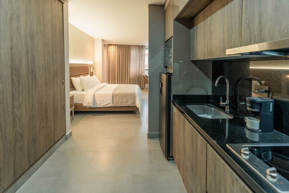 Amari Living Suites 27/31
