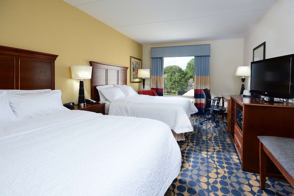 Hampton Inn Suites Durham North I85 14/53