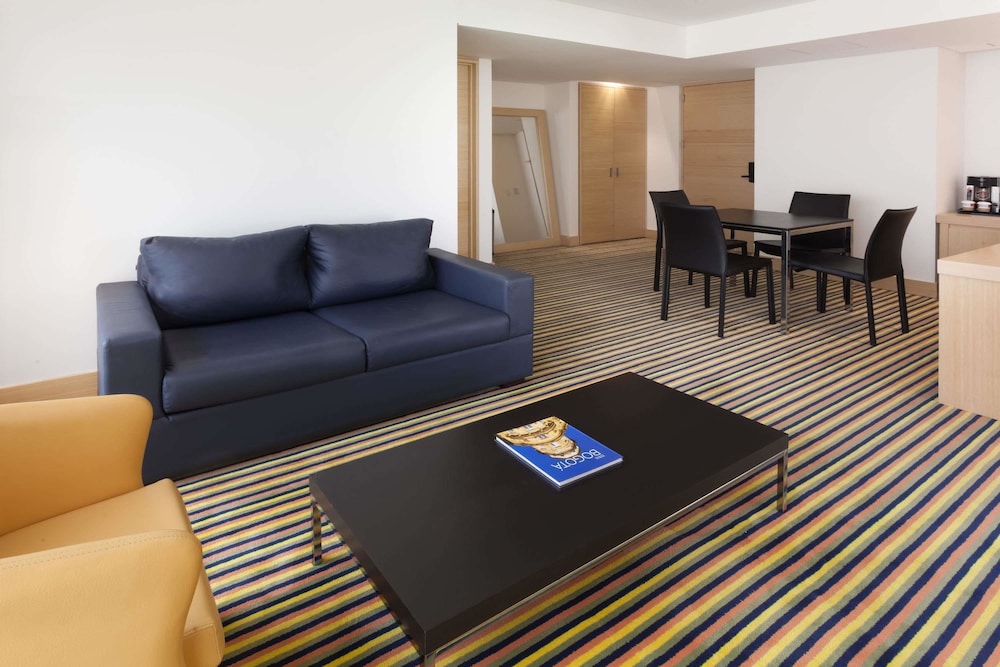 Wyndham Bogota 32/56