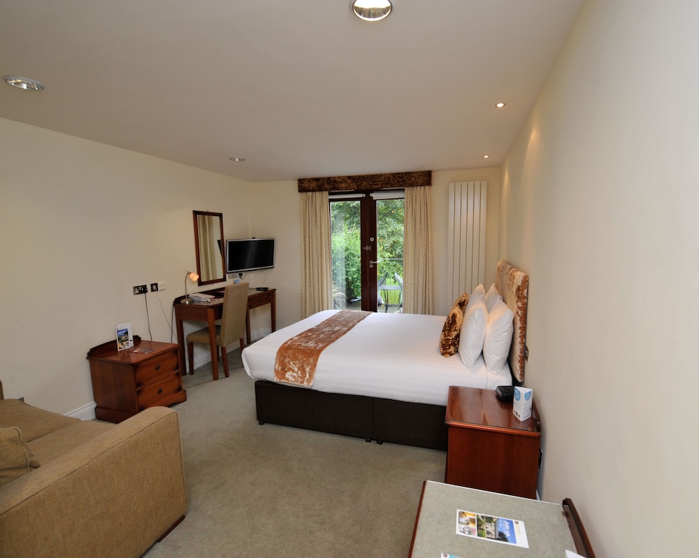 Best Western Plus Grim's Dyke Hotel 21/48