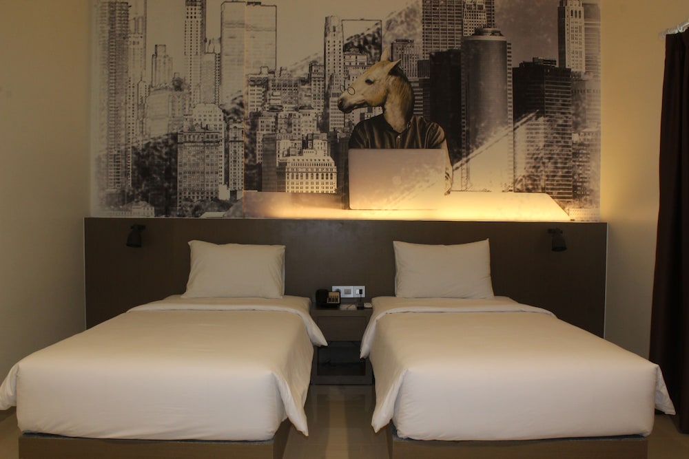 Opi Indah Hotel 17/52