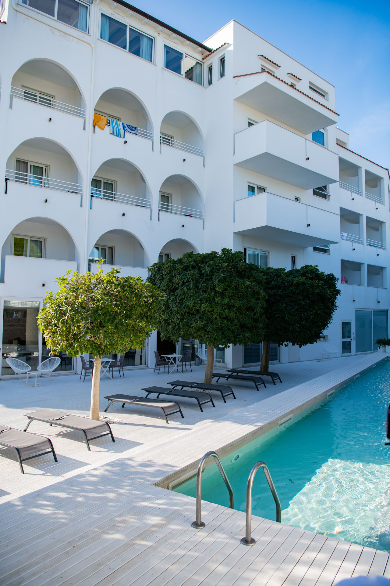 White Hotel 26/29