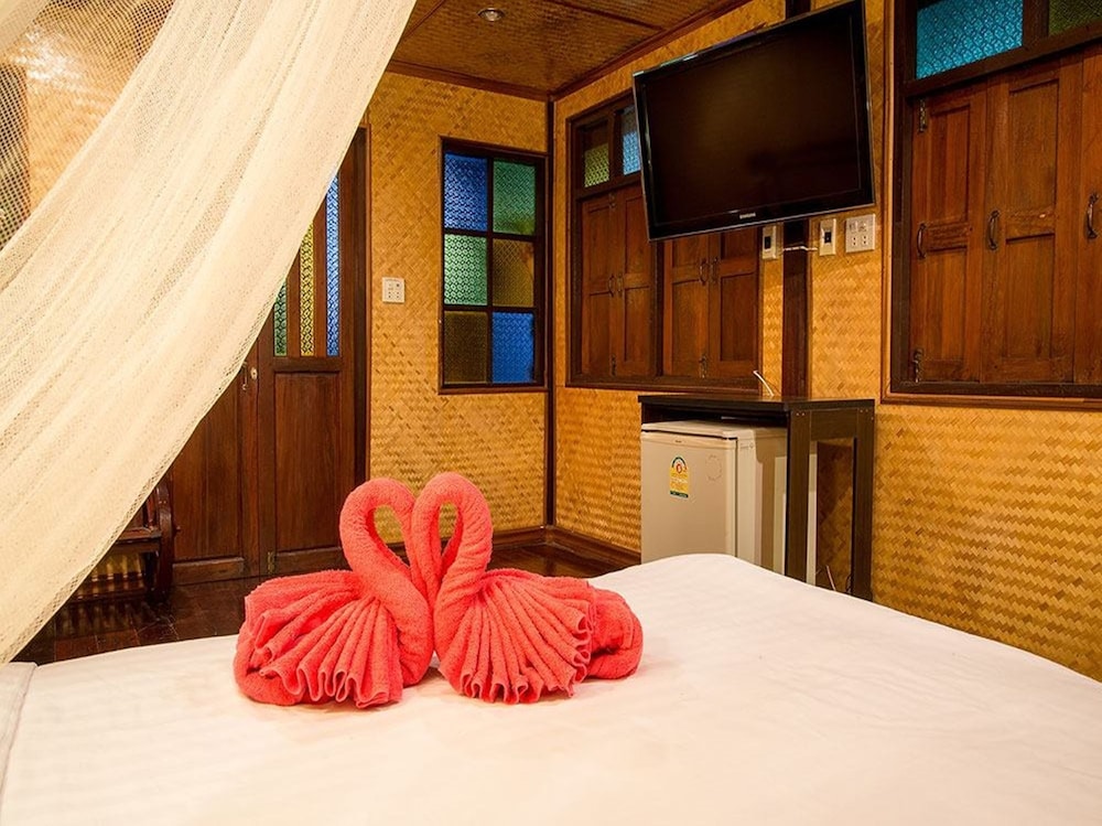 Baan Chompoo Homestay 13/35