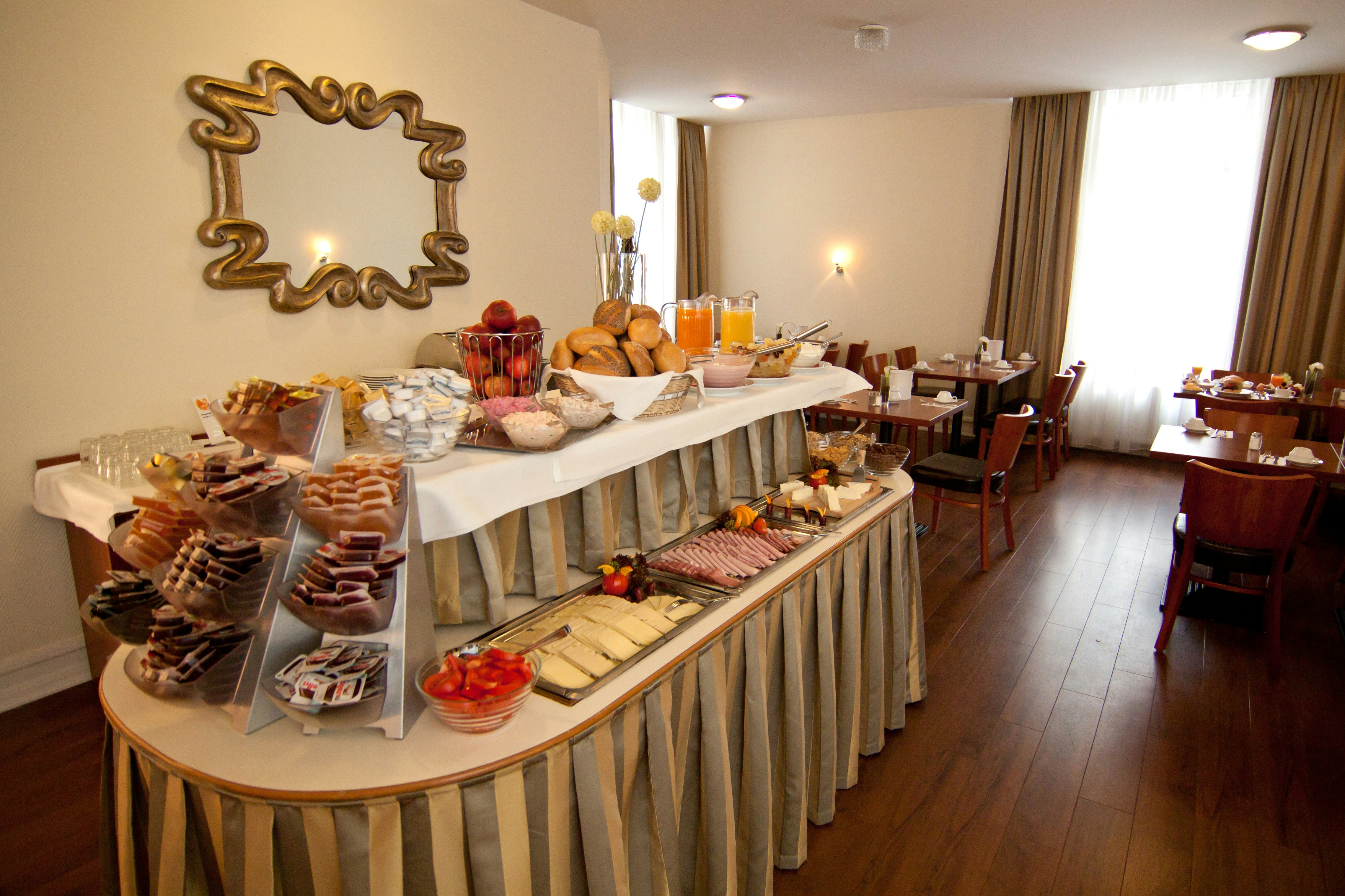 Hotel Continental Hamburg 28/33