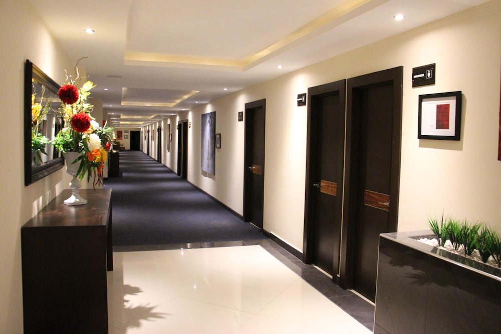 Hotel Two Select 10/60