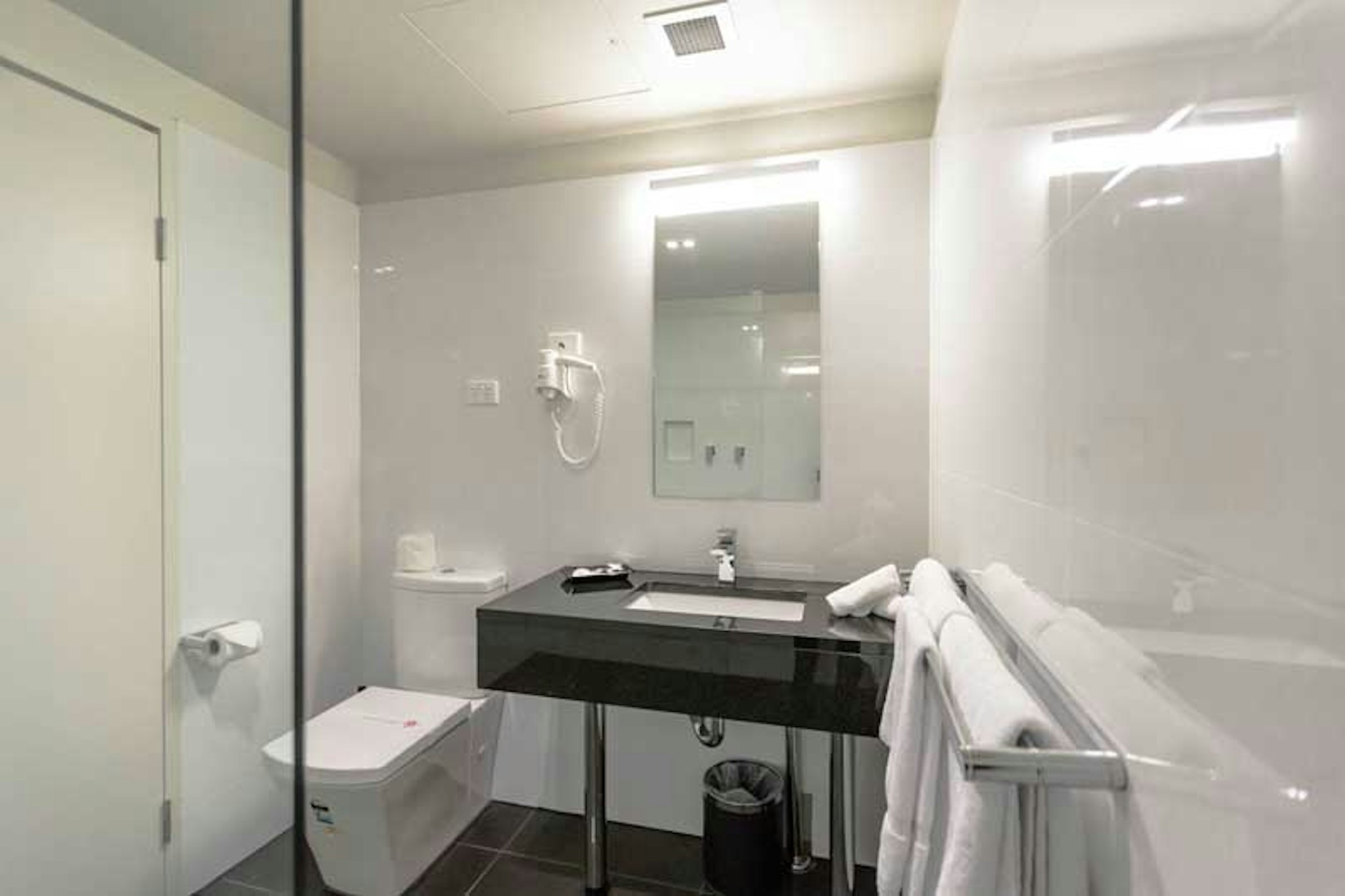 Bankstown Motel 10 Greenacre 82/89