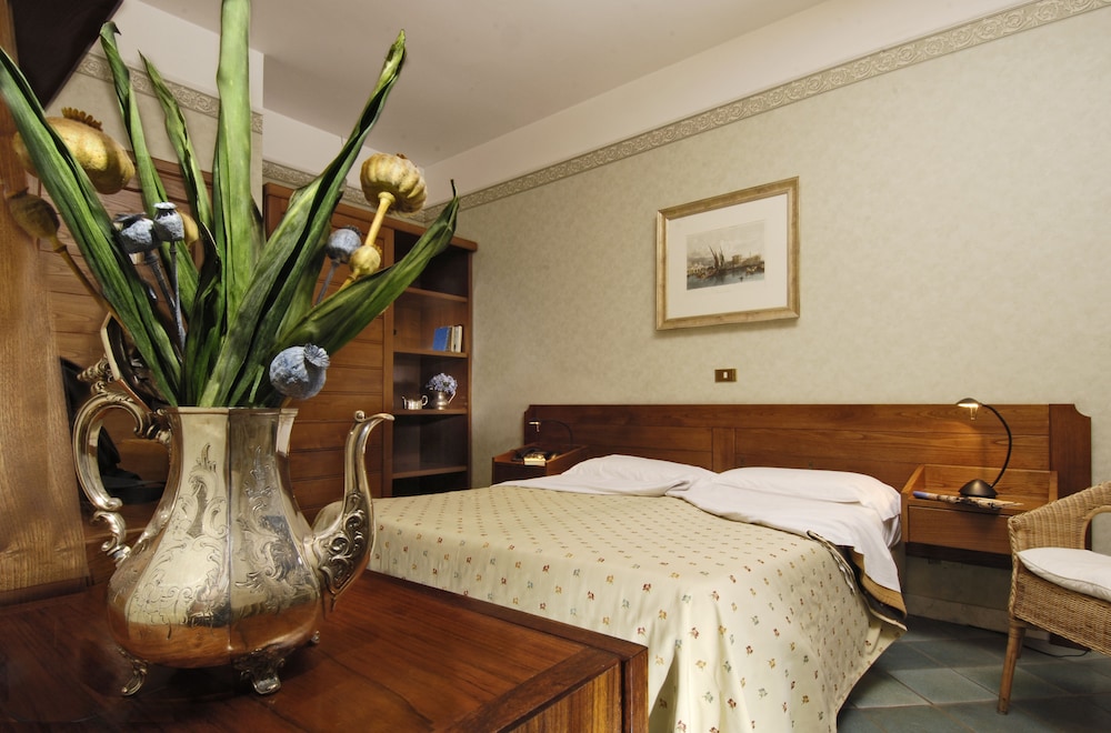 Cacciani Hotel 18/48