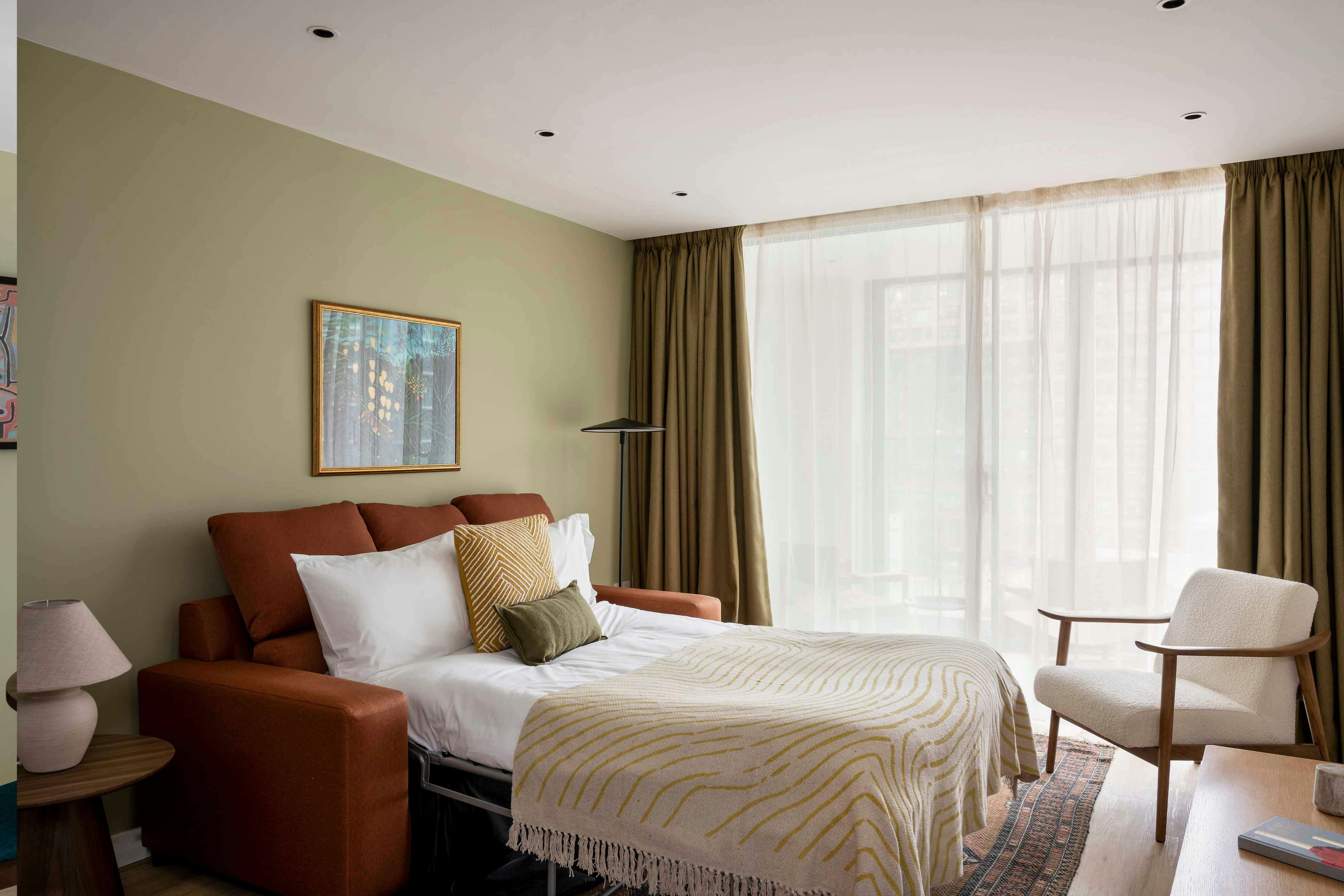 INNER, 1 BEDROOM, APARTMENT, BALCONY