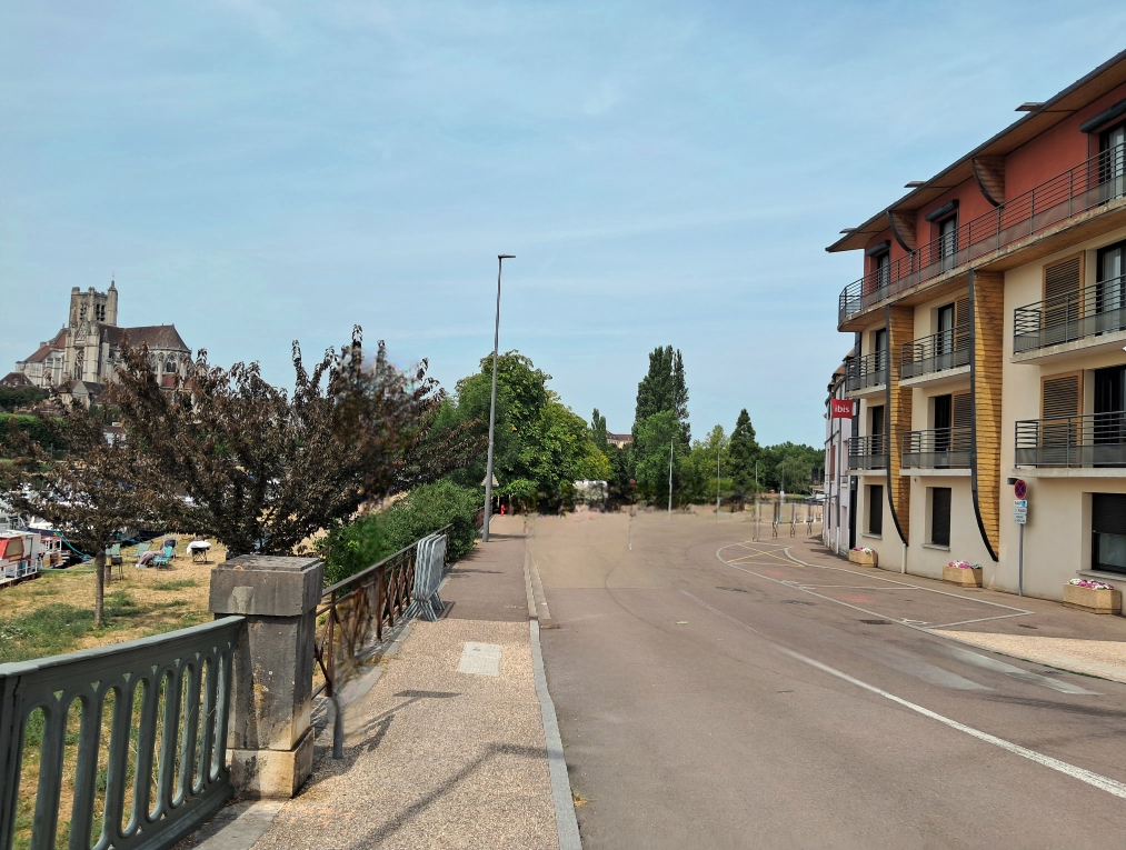 Ibis Auxerre Centre 35/50