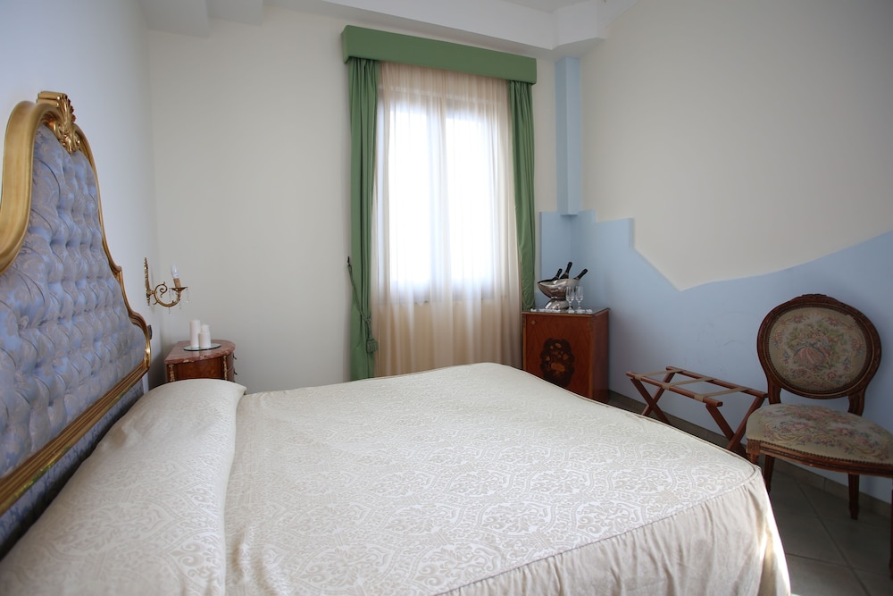 Grand Hotel Sant Orsola 12/25