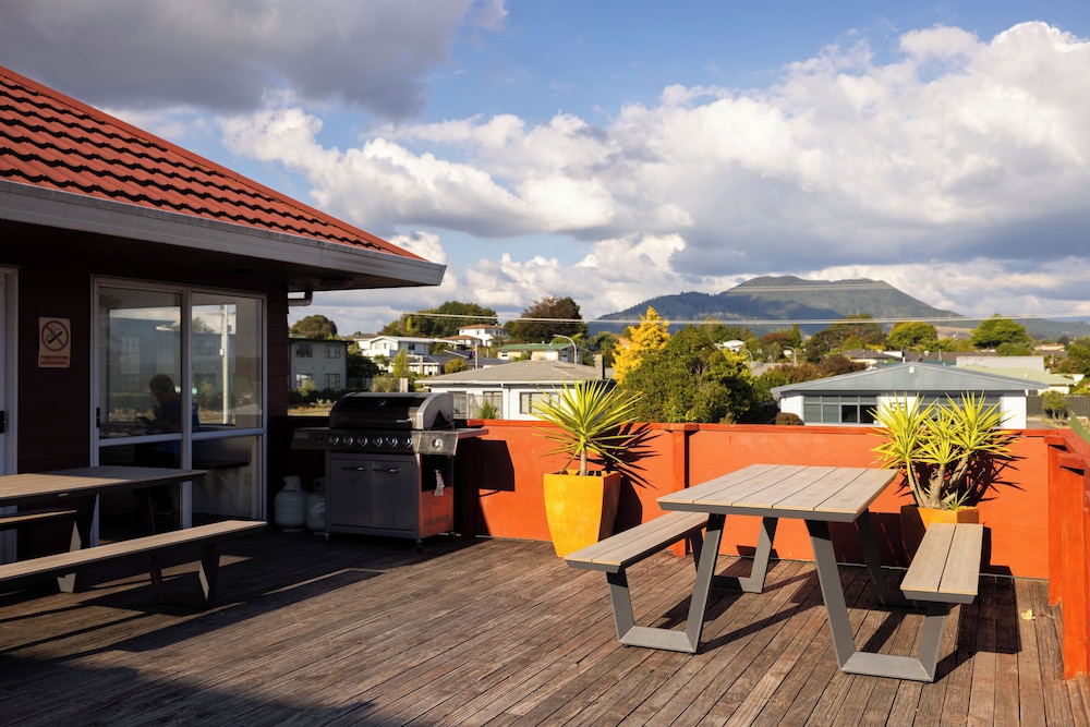 Haka House Taupo 39/50