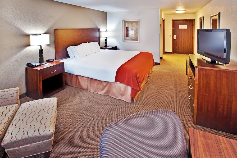 Holiday Inn Express Hotel & Suites Dubuque-West 25/51