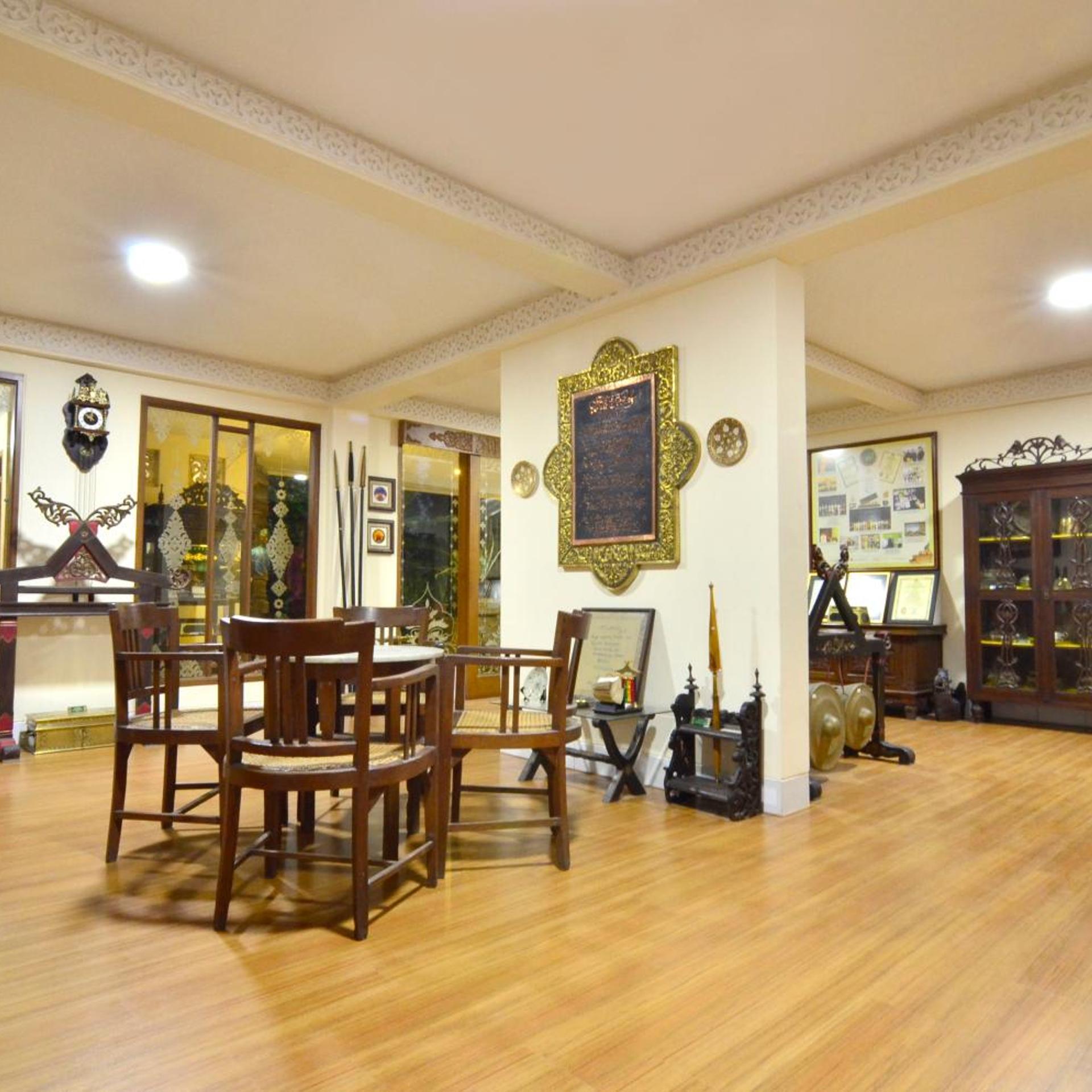 Balai Melayu Hotel 27/48