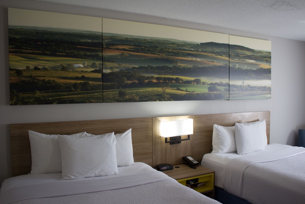 Days Inn by Wyndham Colby 17/32