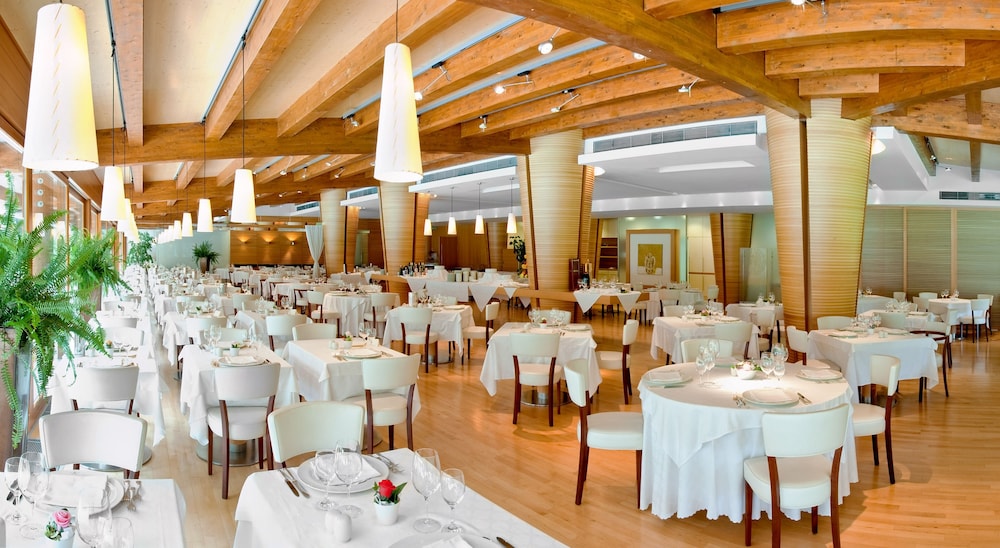 GRAND HOTEL TERME DI COMANO 44/56