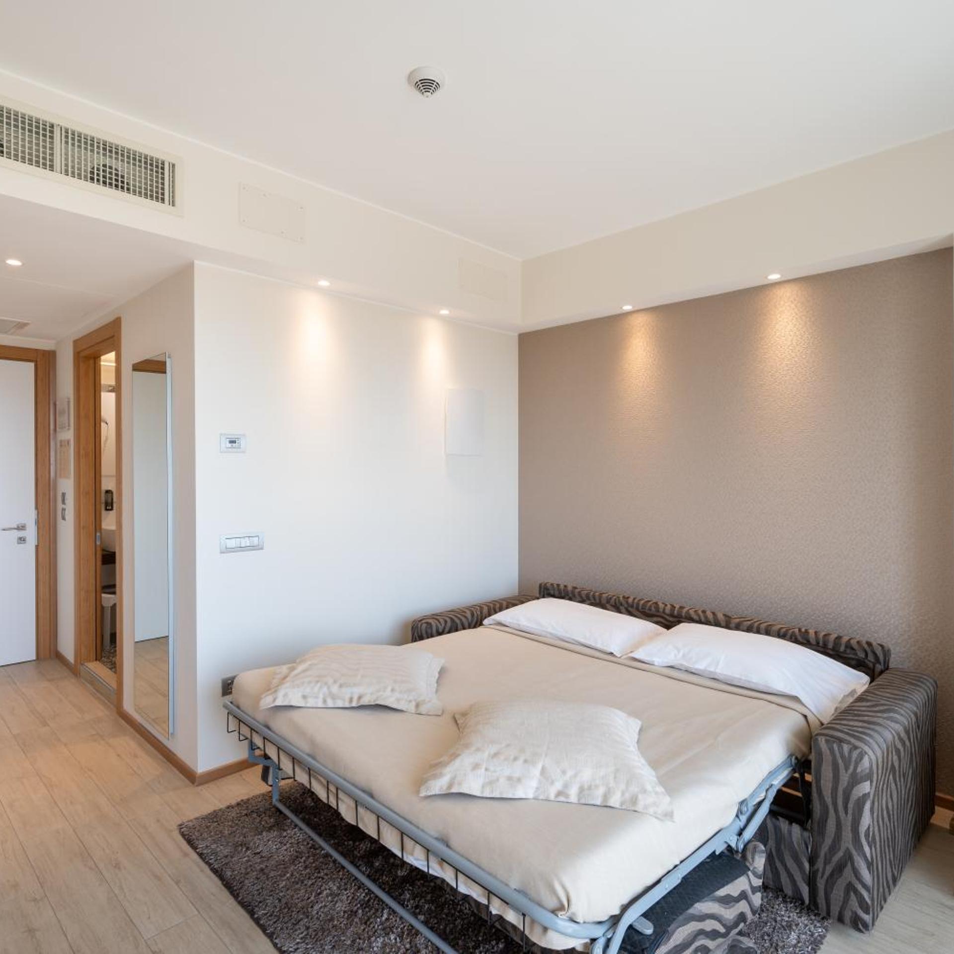 Junior Suite, Lateral Side Sea View