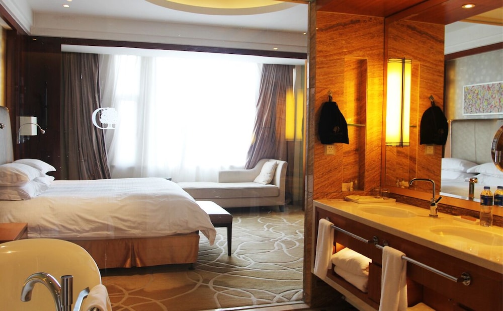 Doubletree By Hilton Qinghai Golmud China 32/71