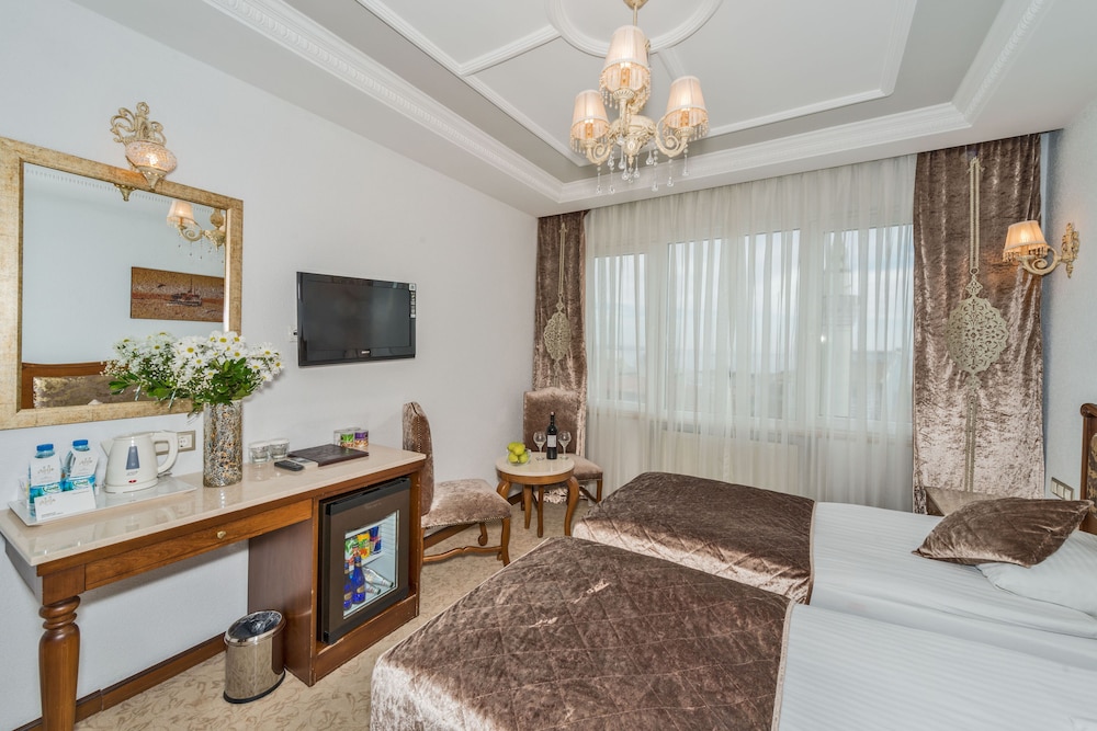 Antis Hotel 44/63