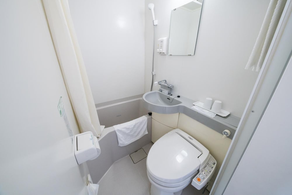 Super Hotel Naha Shintoshin 47/50