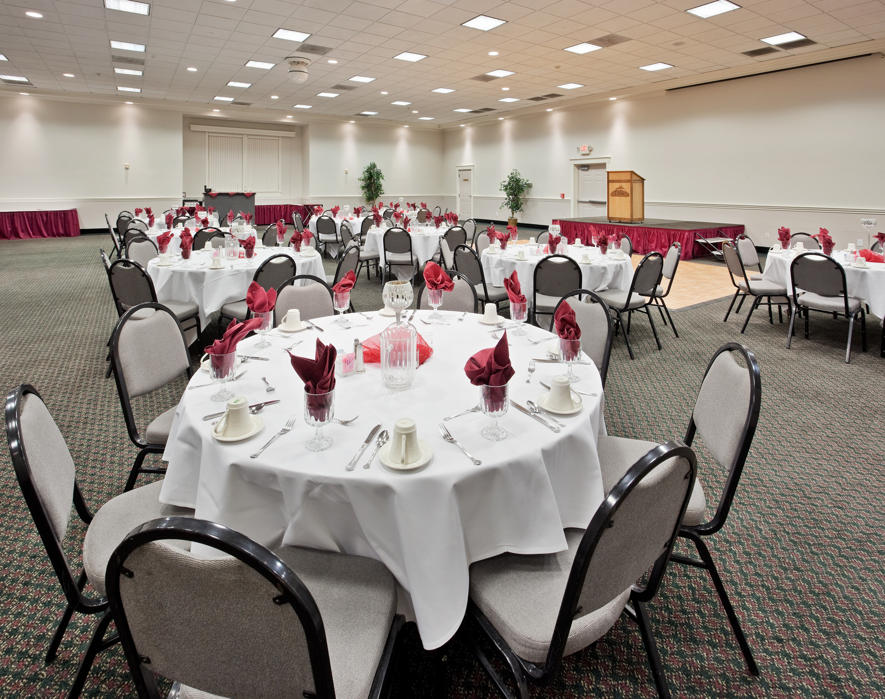 Holiday Inn Redding 62/68
