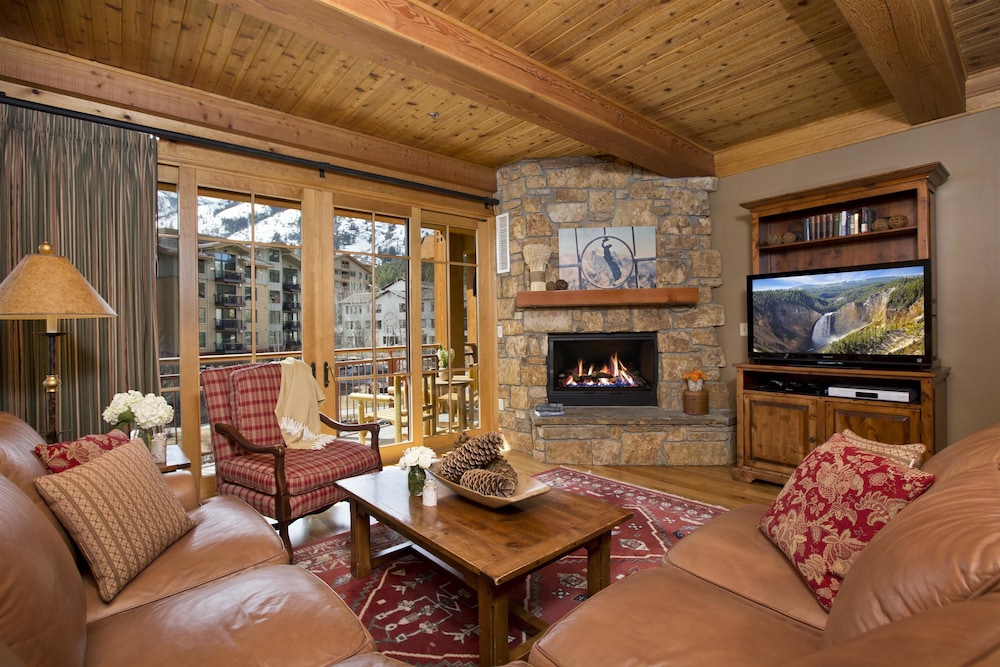 Teton Private Residences 23/50