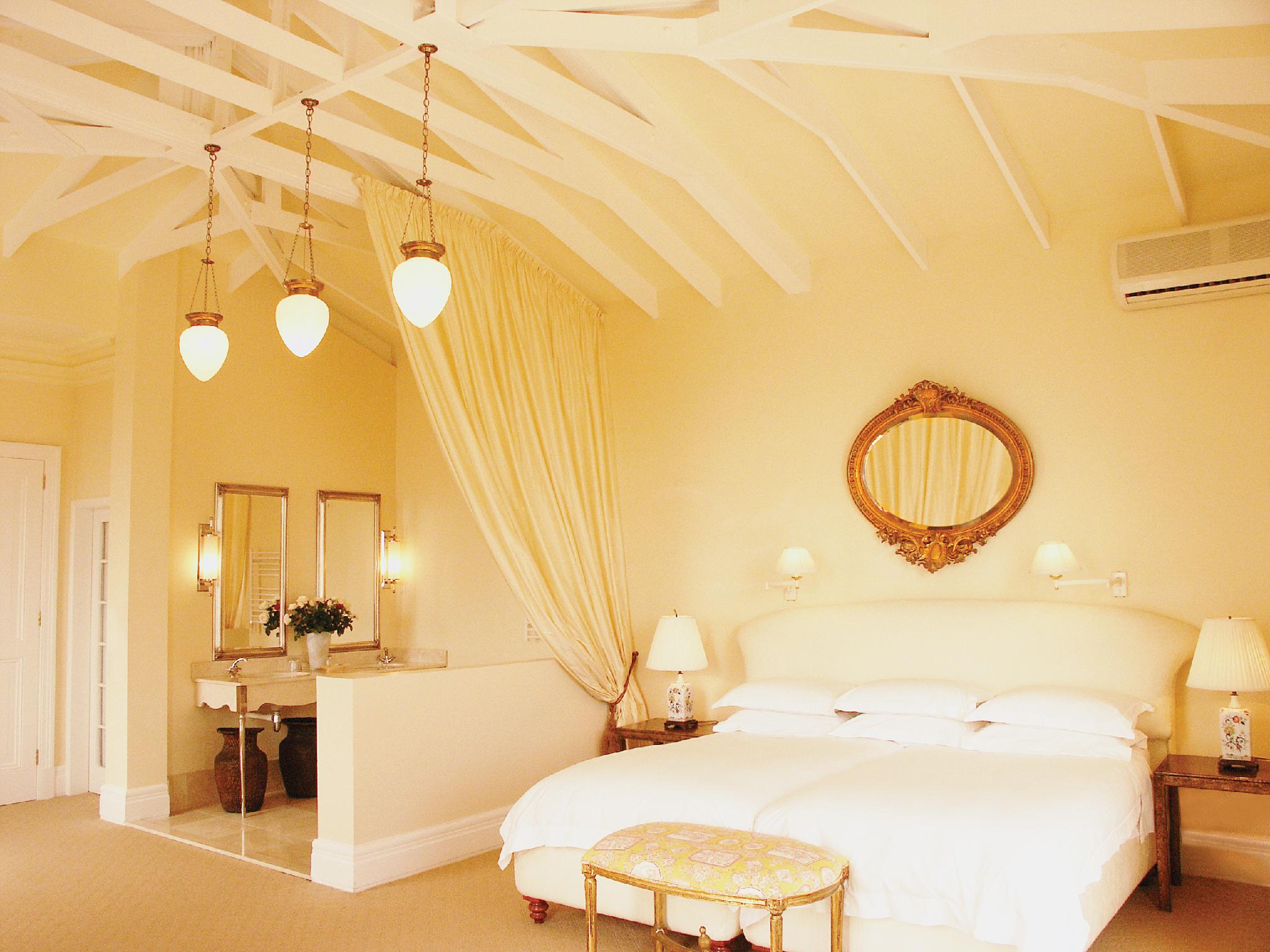 English, Double Bed