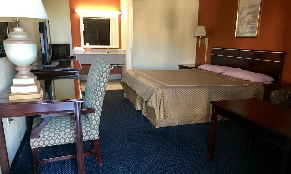 Executive Inn 36/45