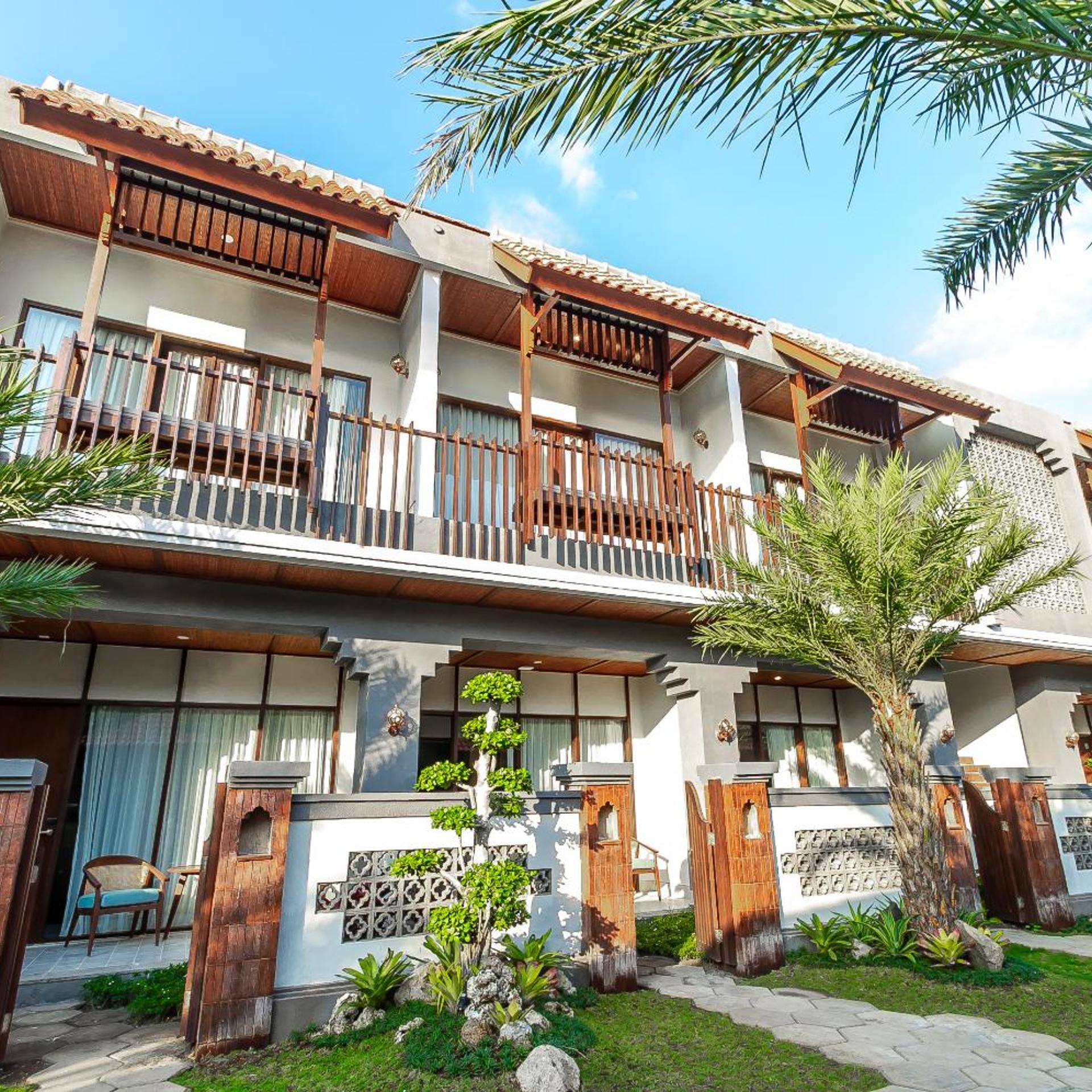 Lovina Beach Club And Resort 1/64