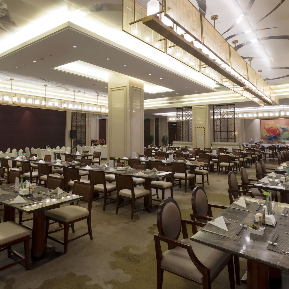 Dongwu New Century Grand Hotel Huzhou 25/31