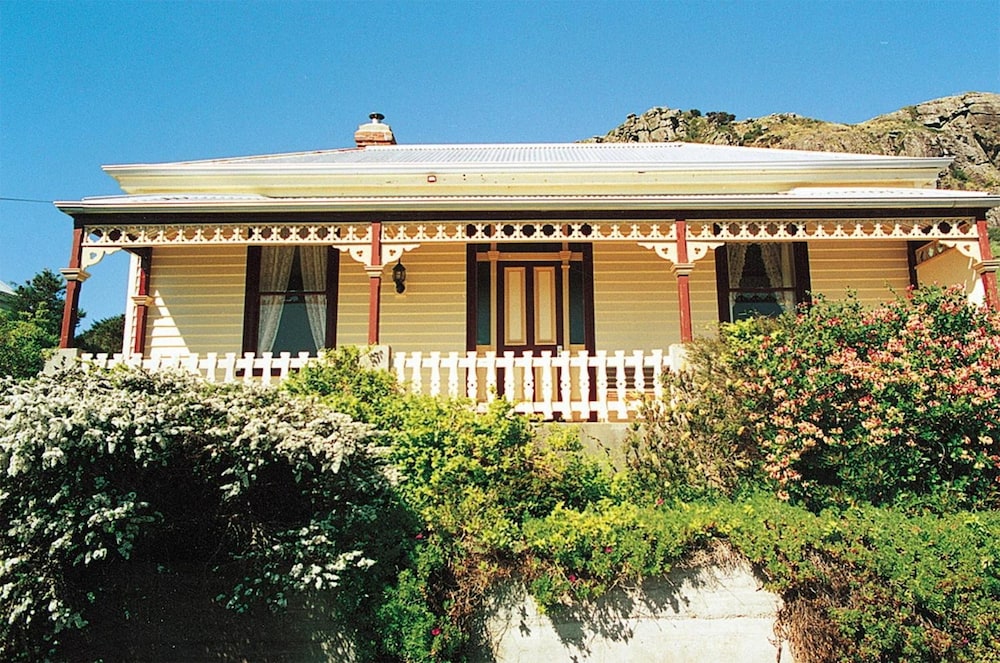 Stanley Hotel And Stanley Village Apartments 3/50