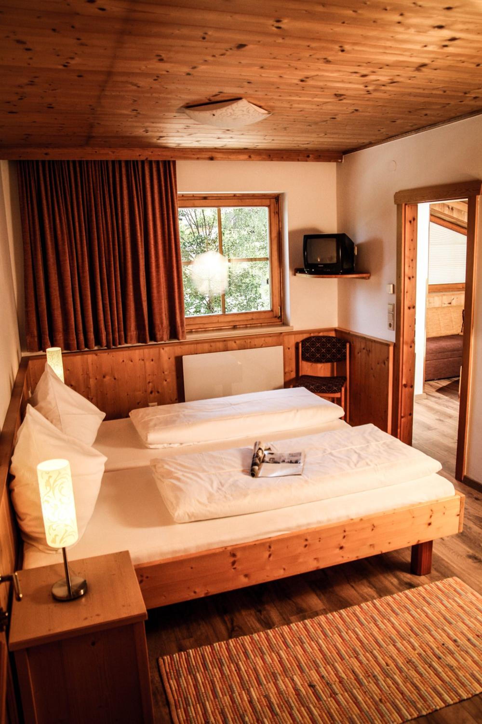 شقة، Hotel Pension Alpenrose 4/8