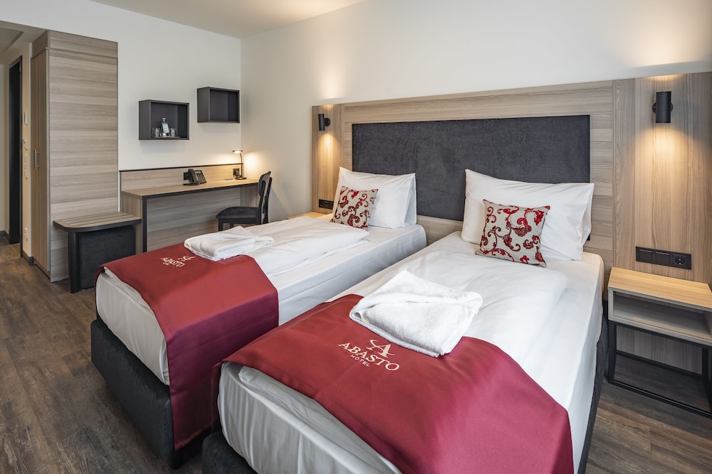 Business, Twin Beds