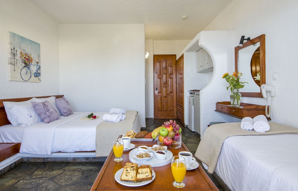 Folia Hotel Apartments 18/50