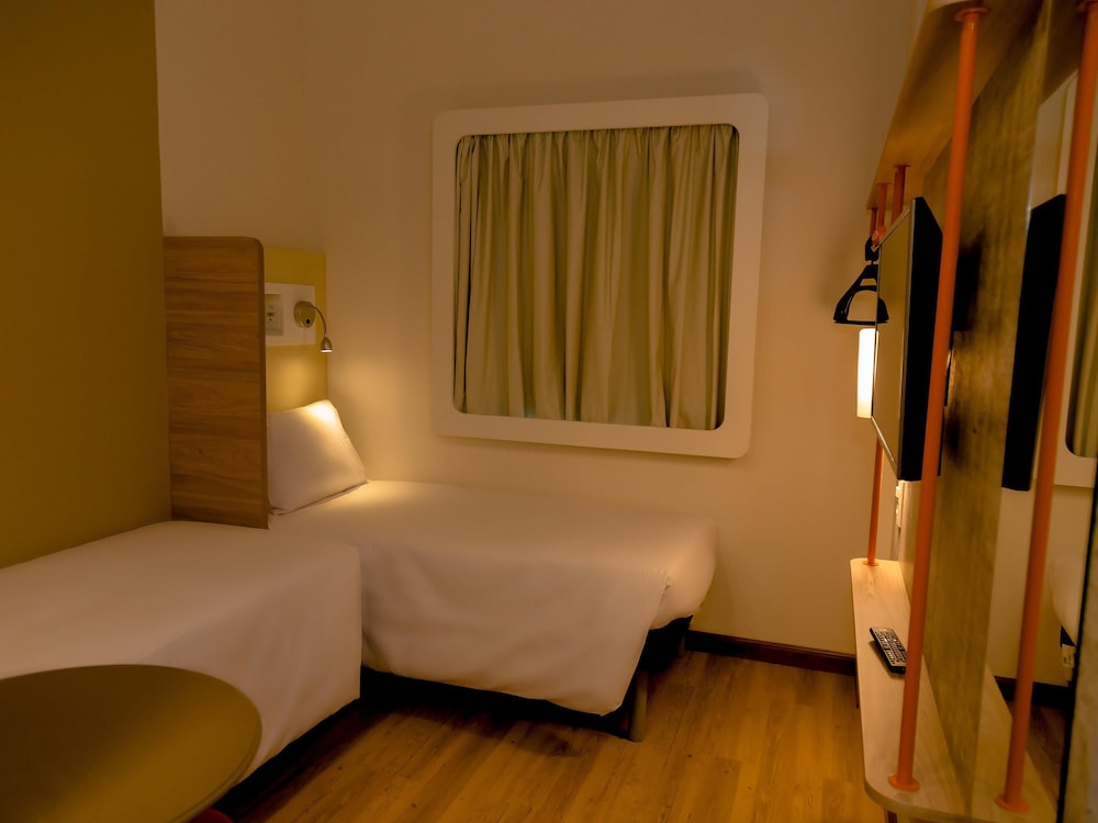 Ibis Budget - Circuito da Fe 24/50