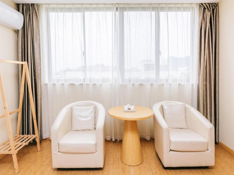 GreenTree Inn Jiangyin Bus Station Meiyuan Street Express Hotel 28/31