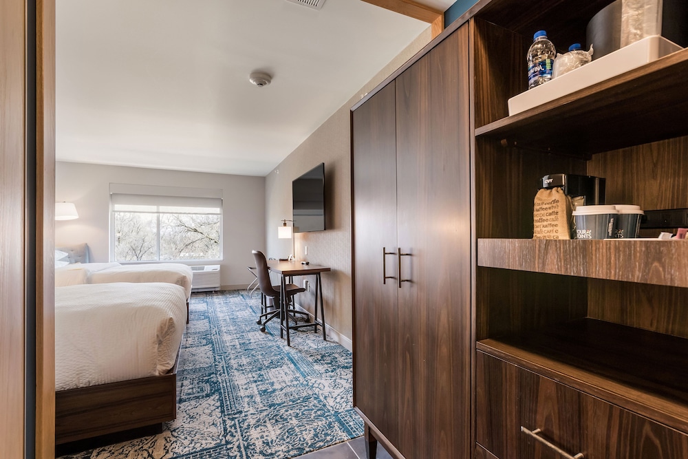Four Points By Sheraton Elkhart 21/45