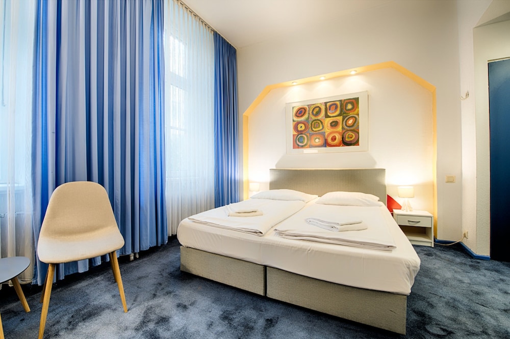 ART-HOTEL CHARLOTTENBURGER HOF 20/50