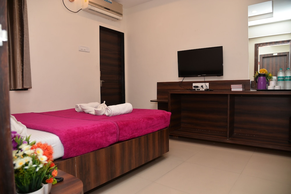 Hotel Disha Palace 10/69