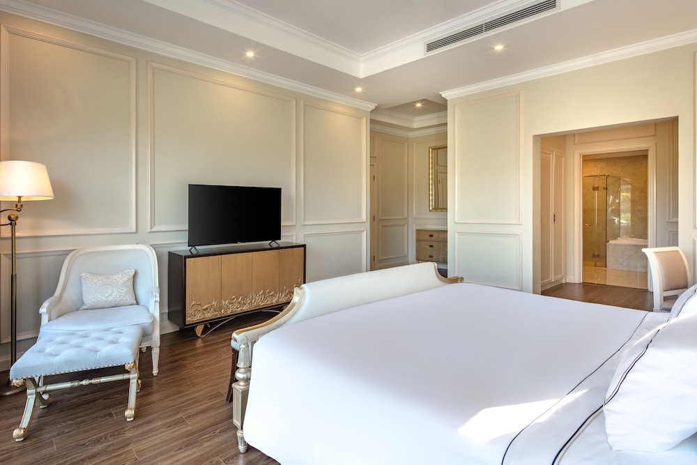 Melia Vinpearl Cua Sot Beach Resort 41/56