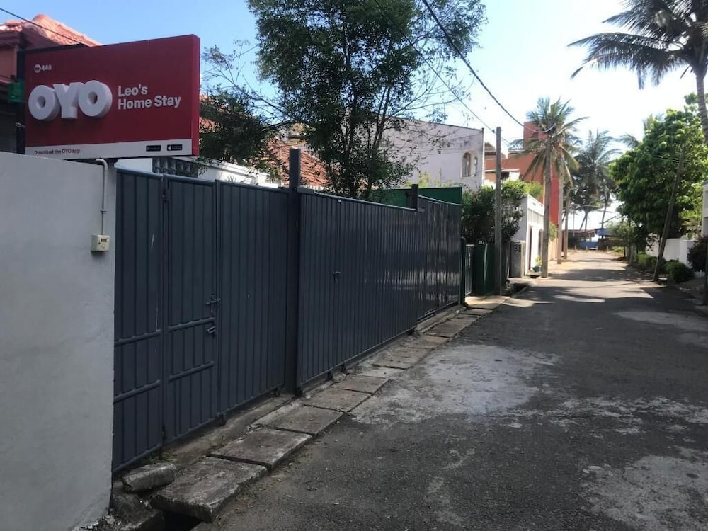Leos Home Stay 24/31