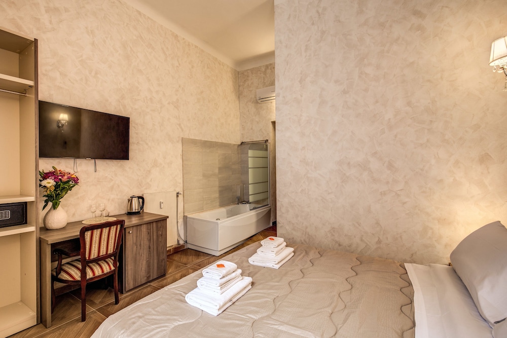 Amici Guesthouse 27/40