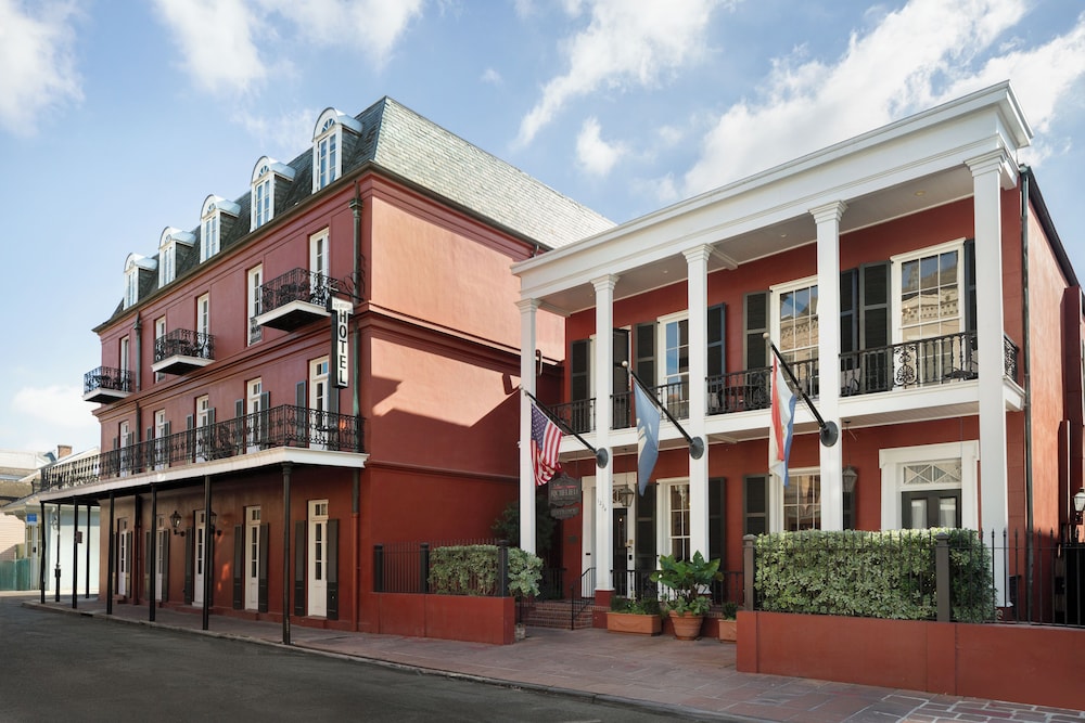 Le Richelieu In The French Quarter 11/54