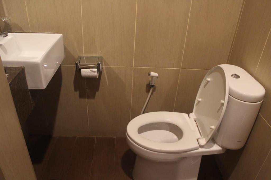 Hotel Grand Papua Kaimana 24/24