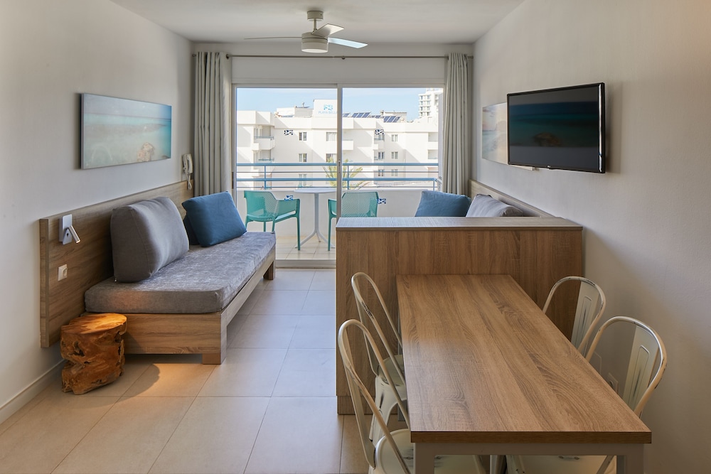 Playa Bella Beach Apartments 21/50
